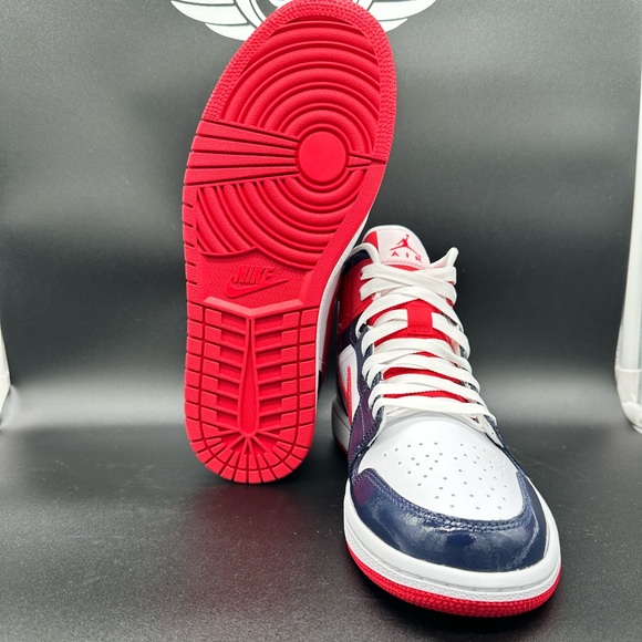 NIB Air Jordan 1 Mid “Red, White, and Blue” women’s size 9.5 - Picture 2 of 6